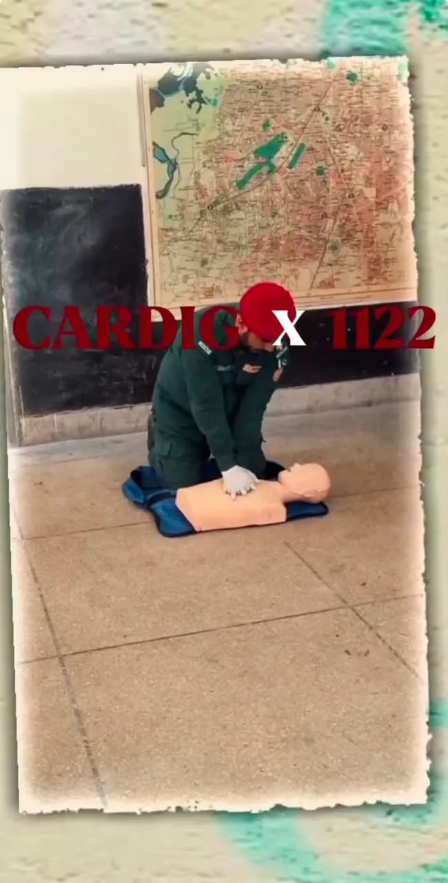 CPR demonstration with Rescue 1122